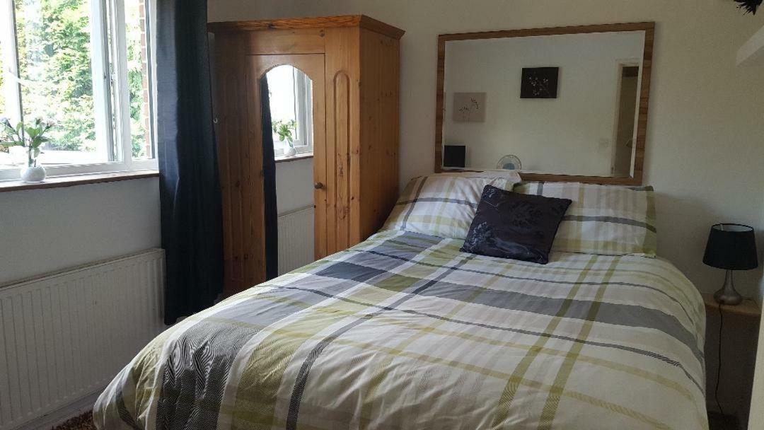 Hotel Travellers Retreat Poole Esterno foto